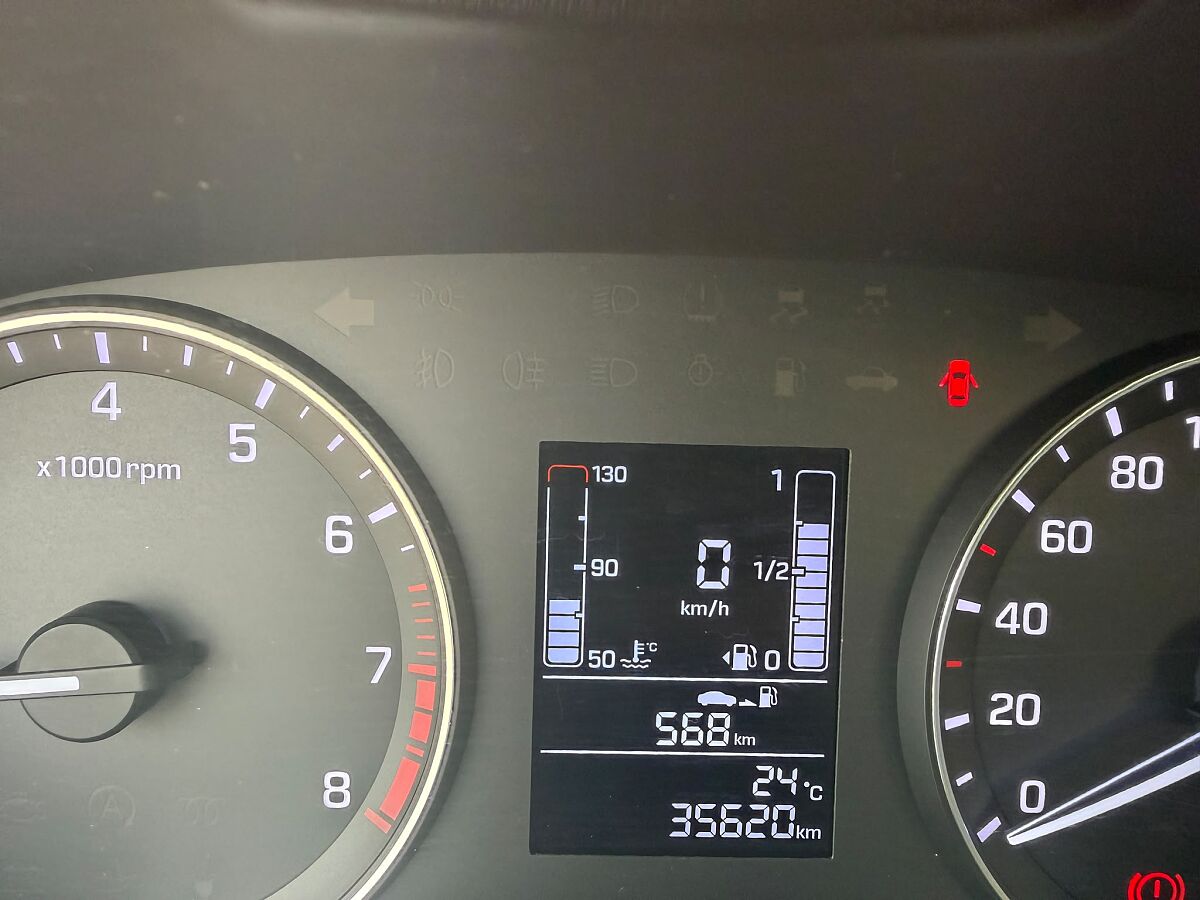HYUNDAI I20 ACTIVE 1.2 PETROL SPANISH LHD IN SPAIN ONLY 21000 MILES SUPERB 2017